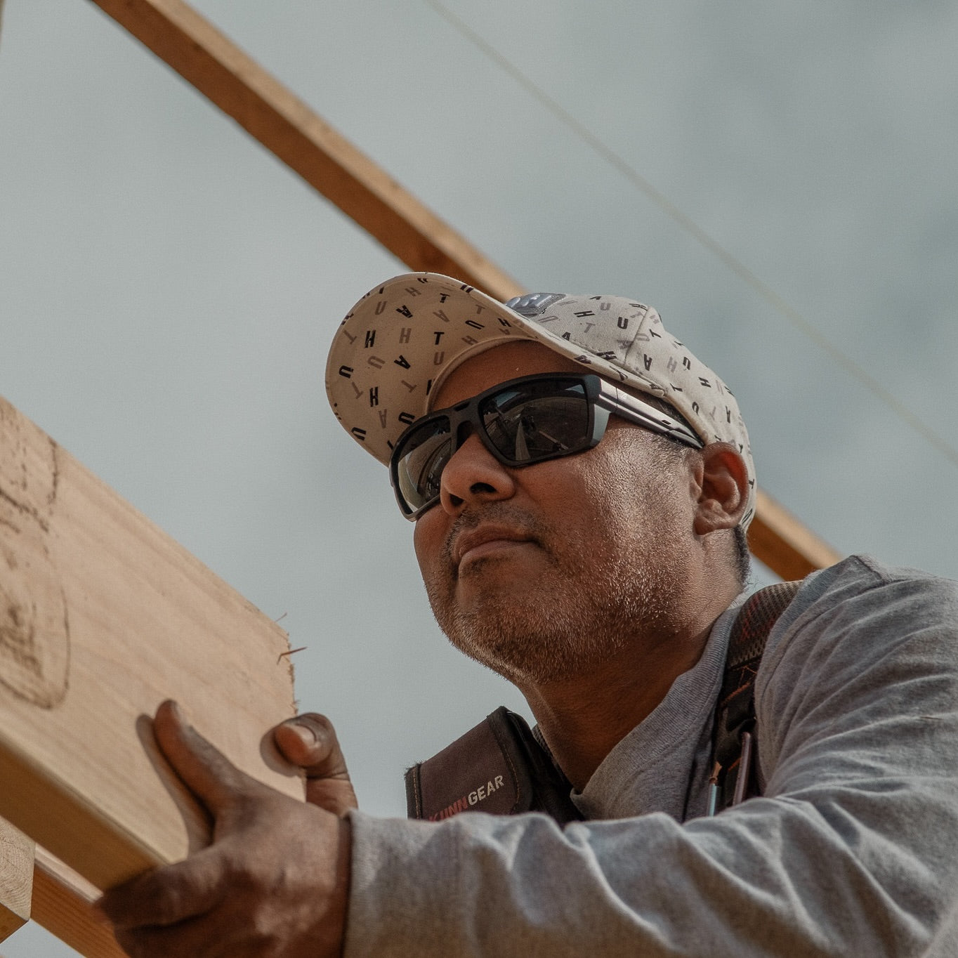 Edge Lassen Safety Glasses with Black Frame and Gray Lenses Worker 3