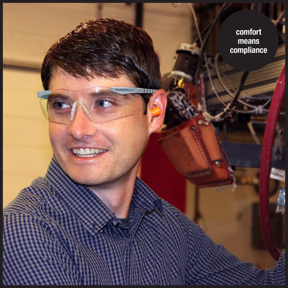 Smith & Wesson Magnum Elite Safety Glasses 19961 worn by model 1