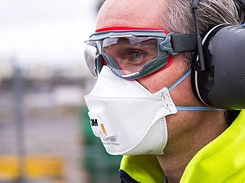 3M GoggleGear 500 GG501SGAF Worn