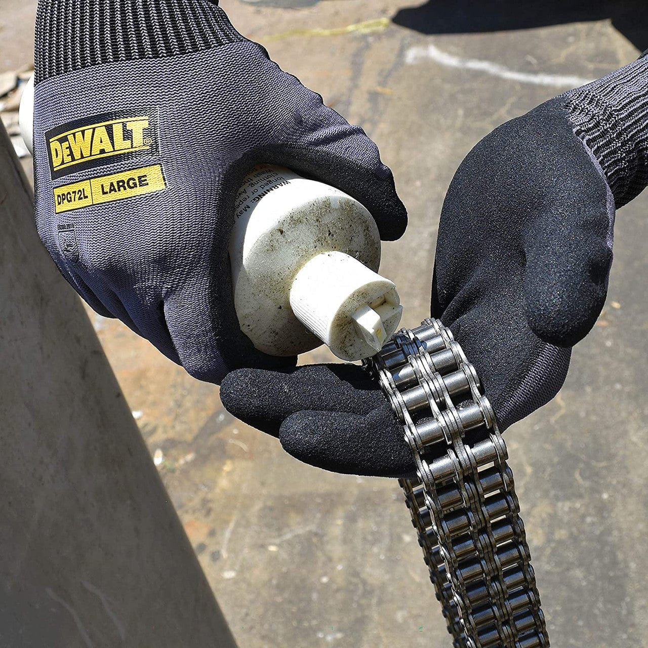 DeWalt DPG72 Flexible Durable Grip Work Gloves In The Field