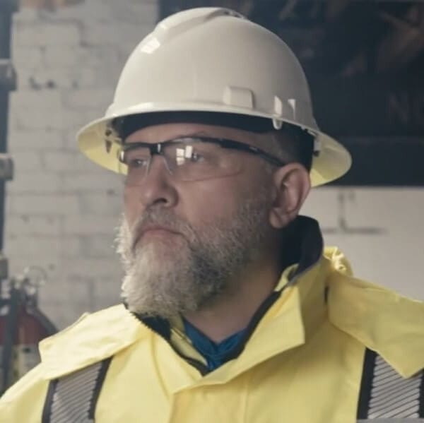 Pyramex Ridgeline Full Brim Hard Hat with 4-Point Ratchet Suspension White Model