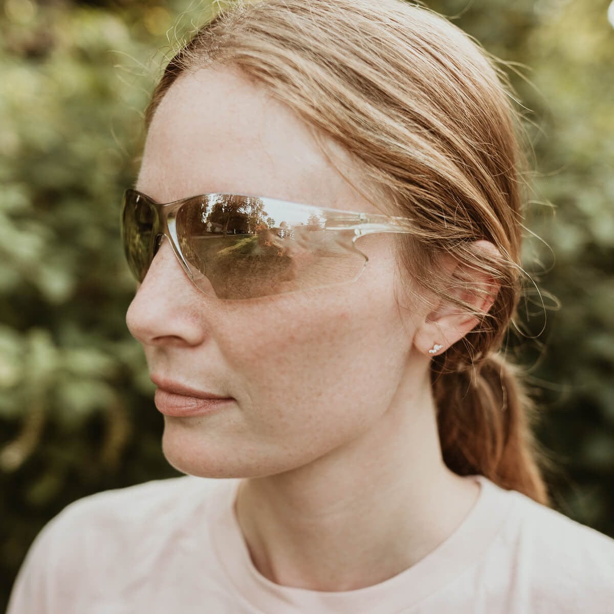 Metel M20 ME-2080S Safety Glasses with Indoor/Outdoor Mirror Lens Lifestyle3