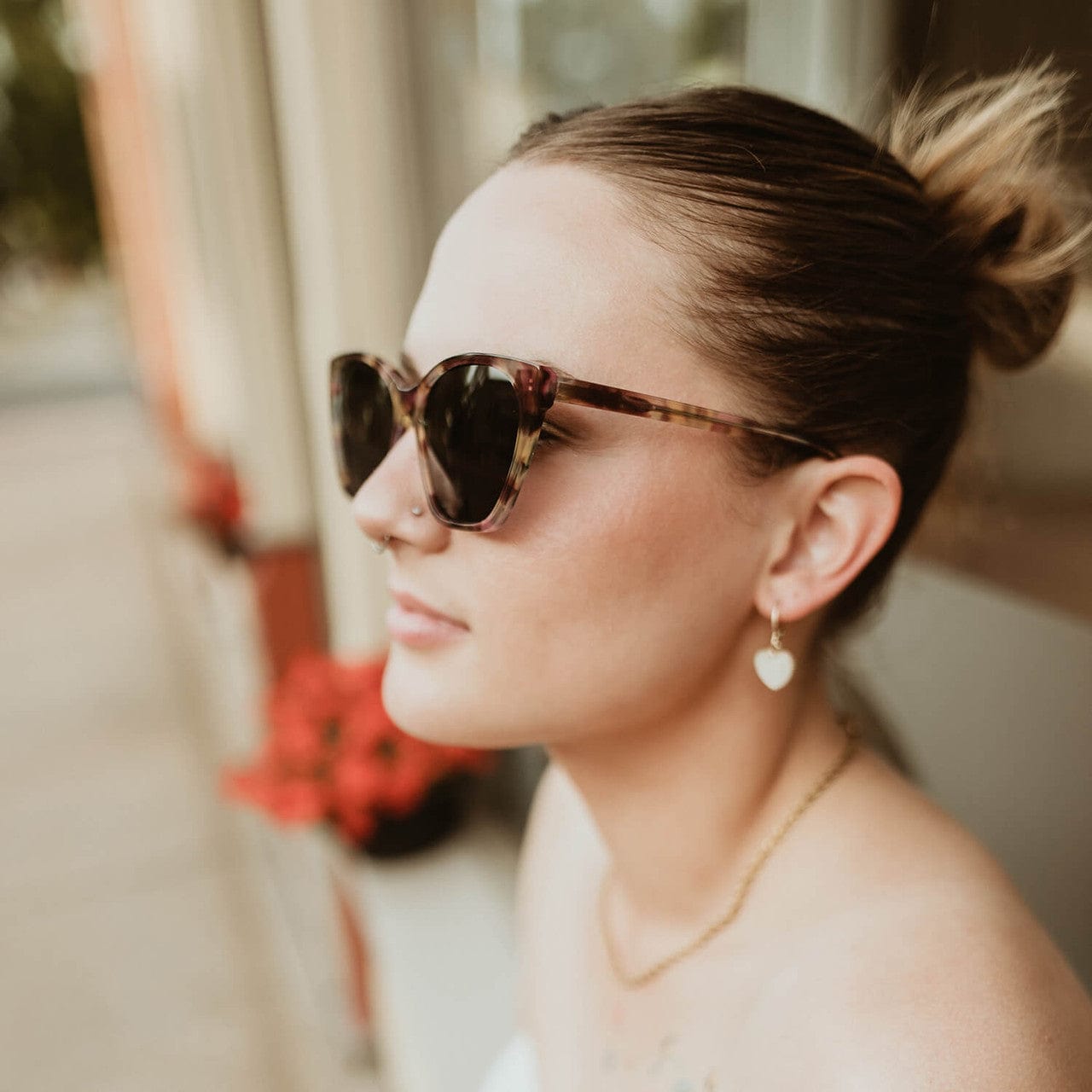 Model Wearing Solect Hydro Polarized Sunglasses 3