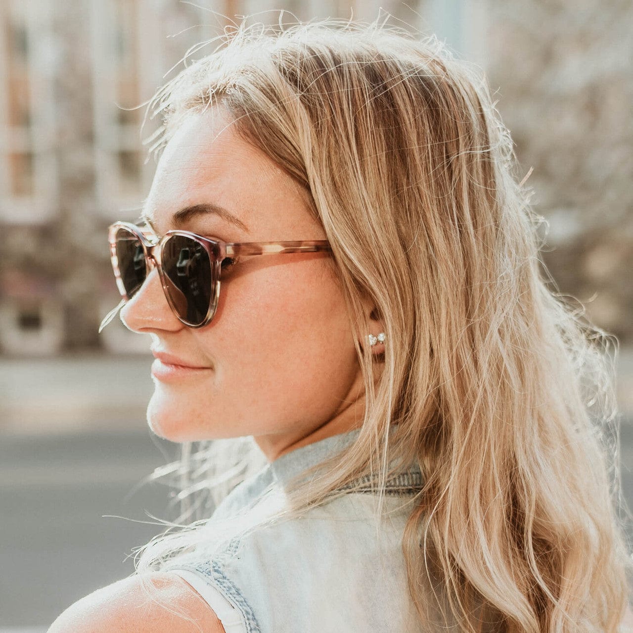 Model Wearing Solect Phase Polarized Sunglasses 1