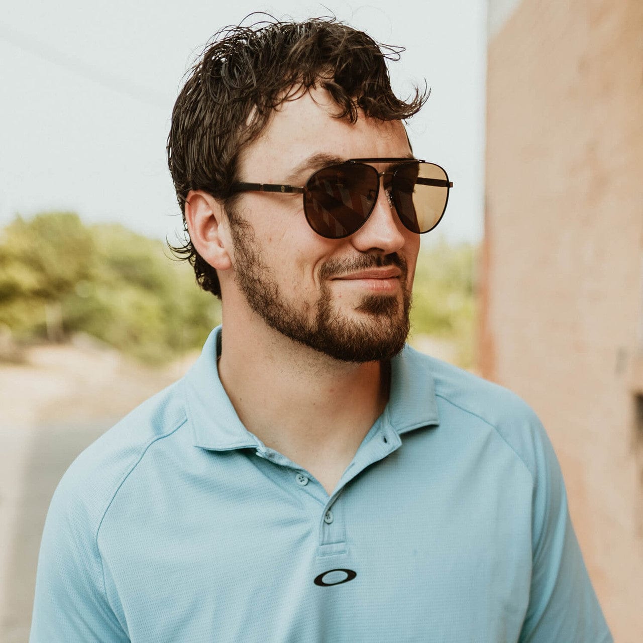 Model Wearing Solect Walker Aviator Polarized Sunglasses 3