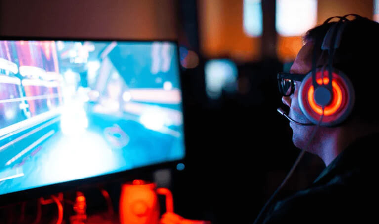 Gamer wearing Gunnar Computer Eyewear