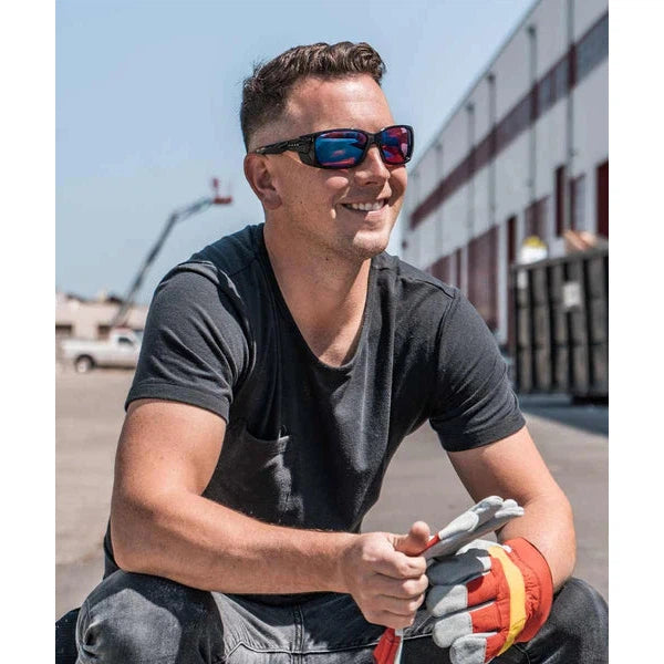 Blind sunglasses shop